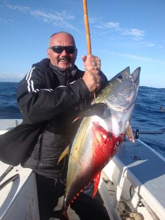 Yellow_Fin_Tuna_30_kg_caught_by_Gerrad_6_April_201111525.jpg